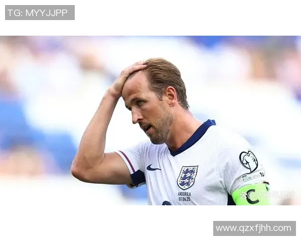 没有眉毛的足球巨星形象引发热议球迷关注其独特外貌魅力